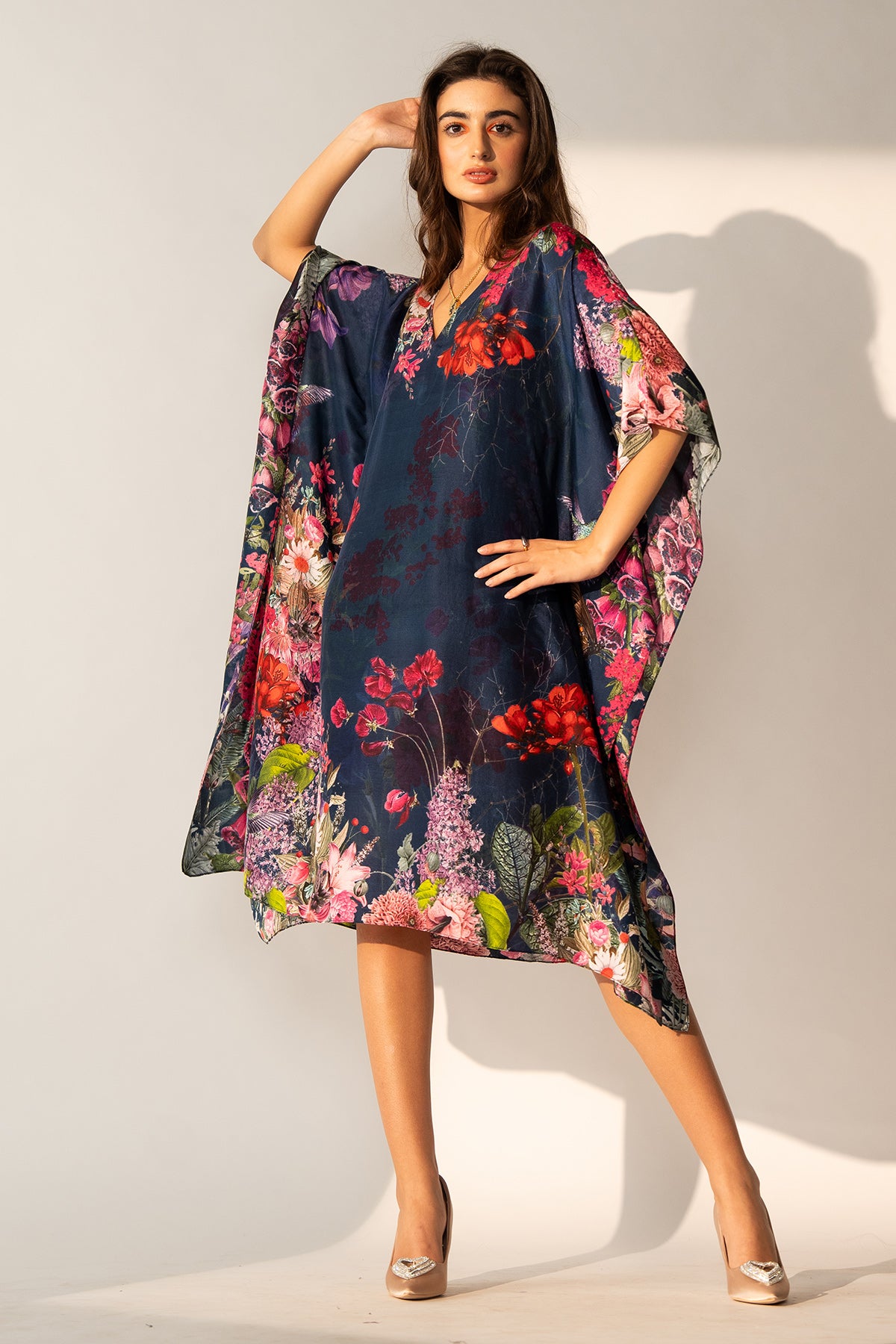 V NECK KAFTAN