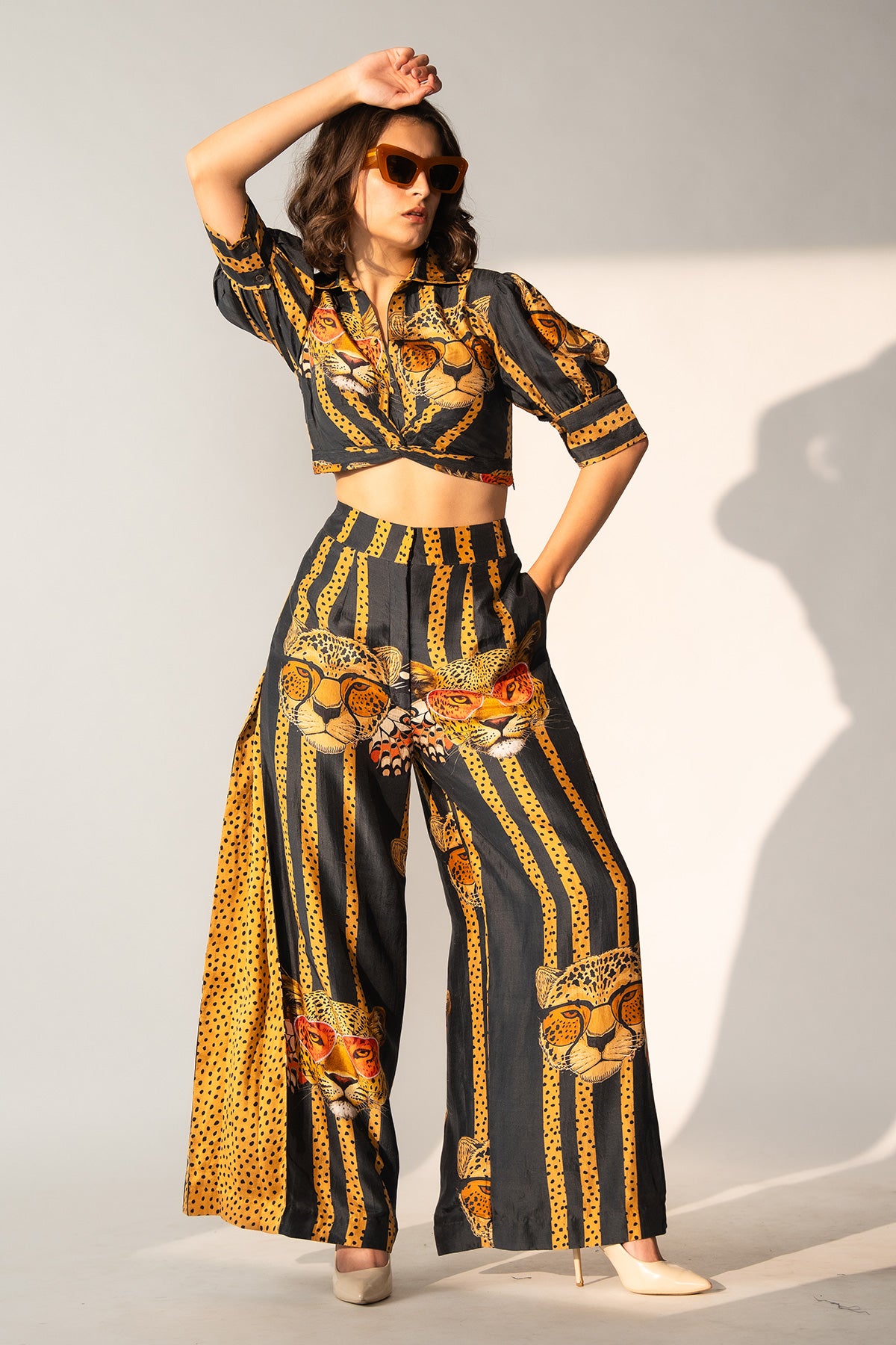 TWISTED CROP SHIRT