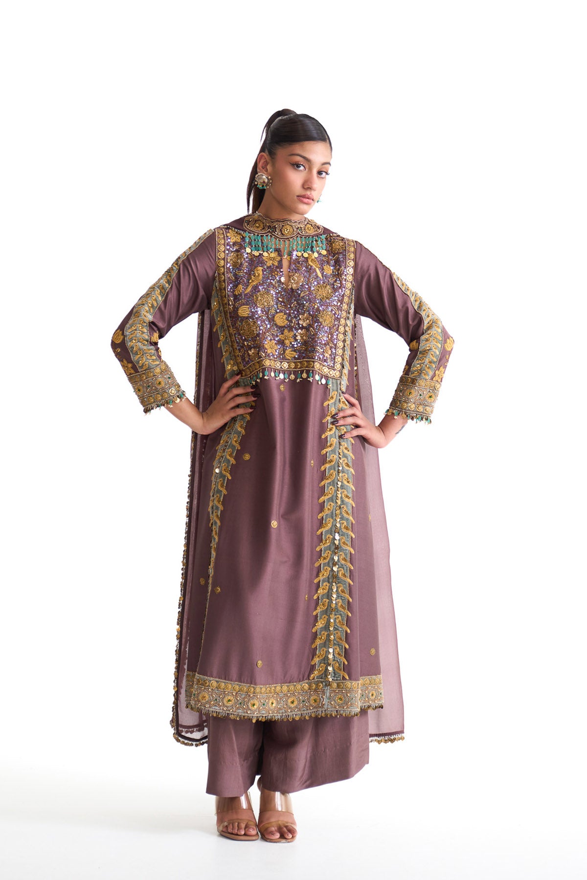 Golden story suit set