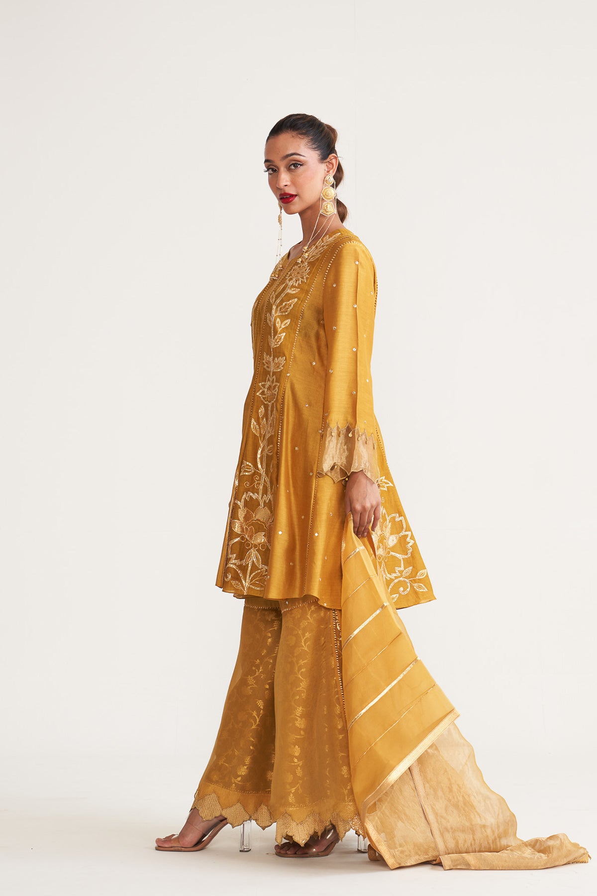 Gota kalidar sharara set