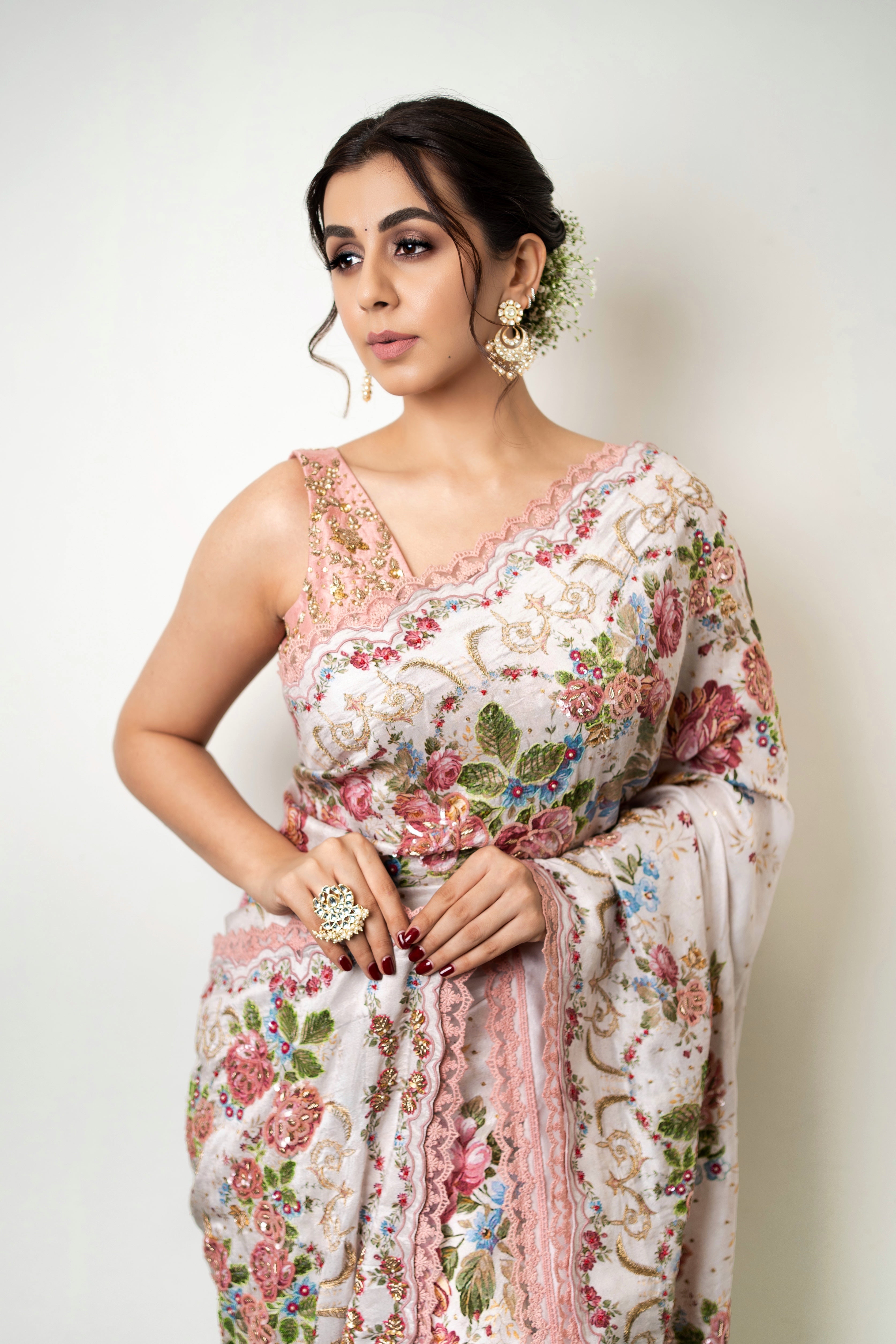 Nikki galrani In Vintage Rose Saree