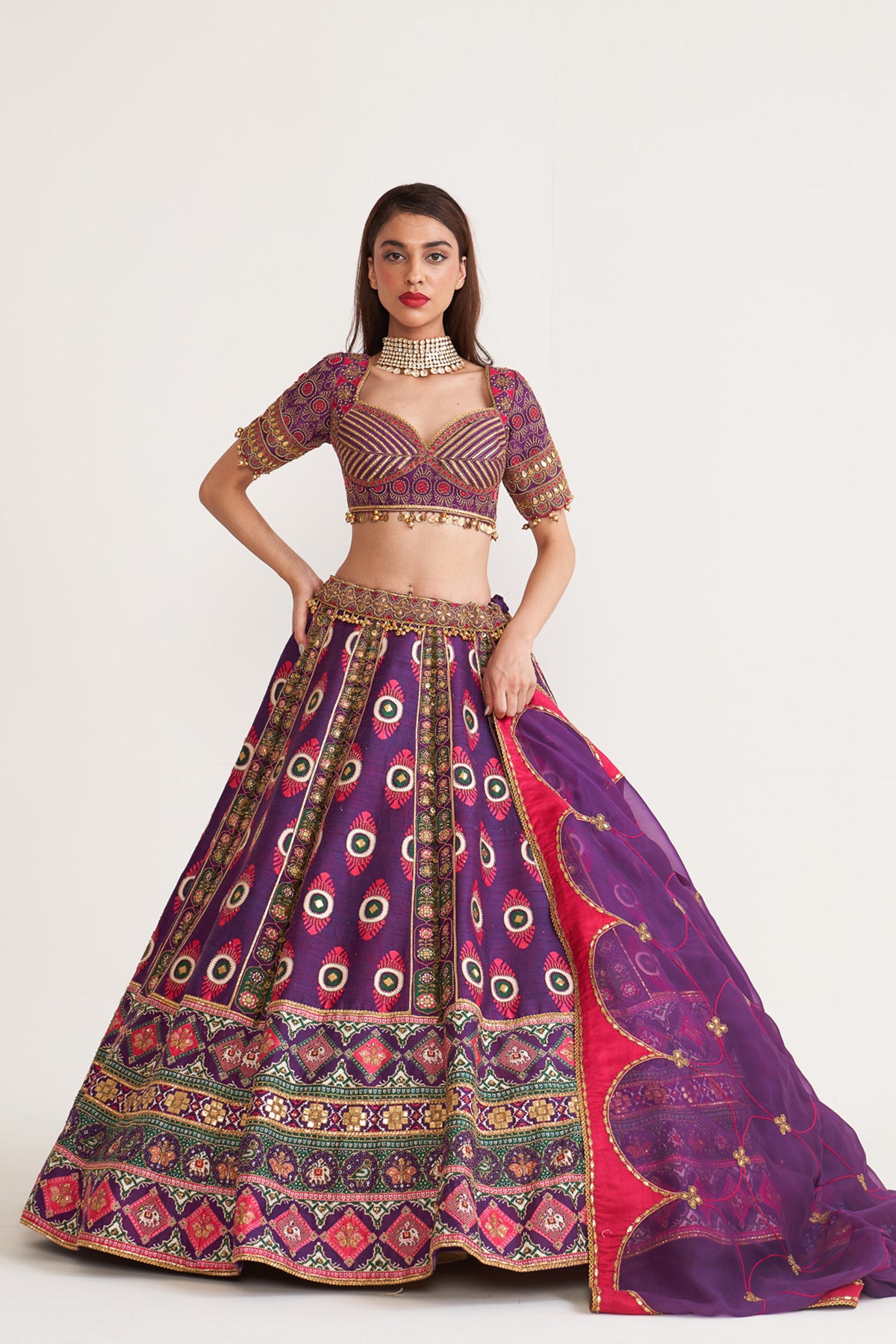 Naveli patola lehenga