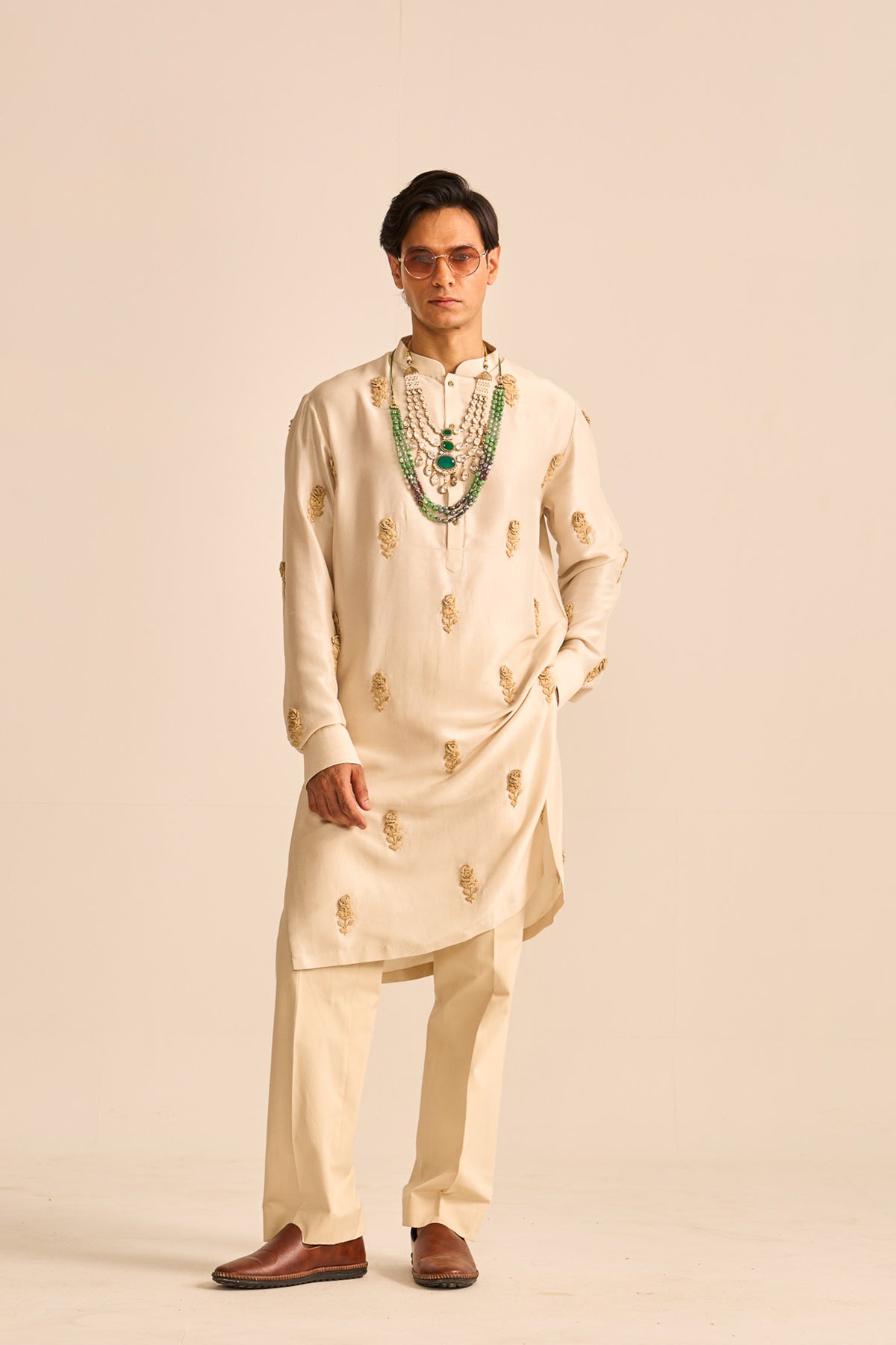 Rose embellished kurta