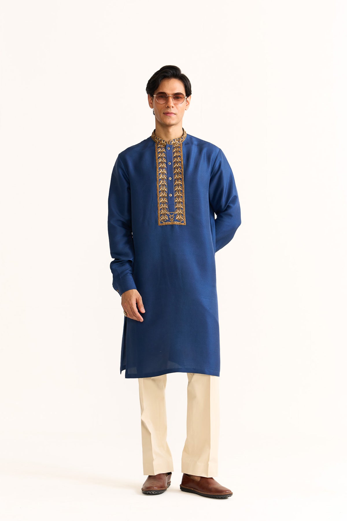 Parrot embroidered kurta