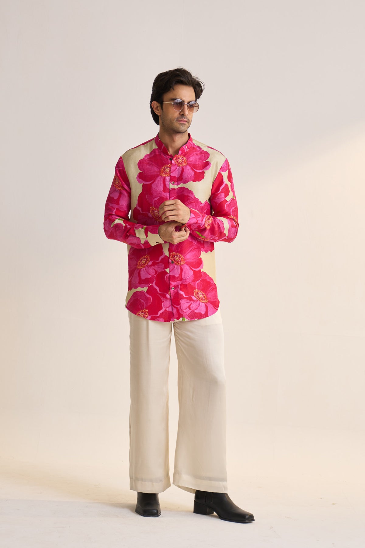 Multifloral pink shirt