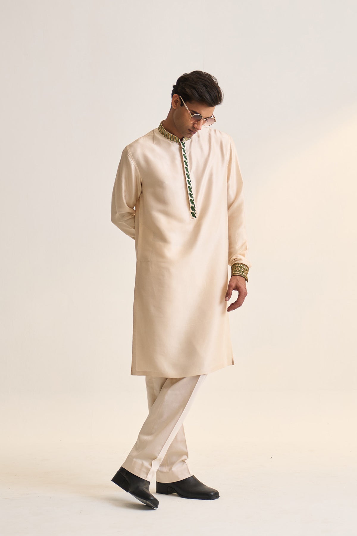 Noor kamal embellished kurta
