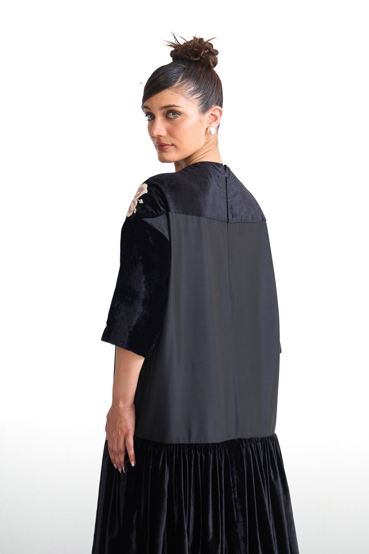 Pearl lily long antifit dress