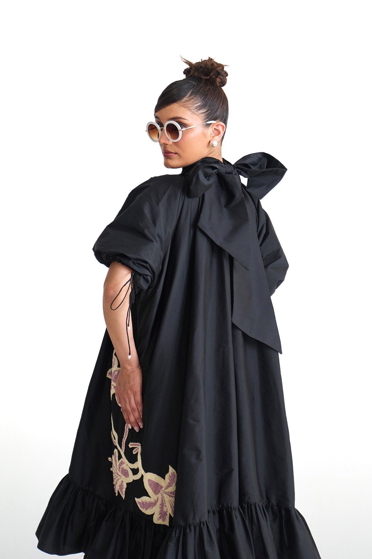 Pearl lily pleated antifit dress