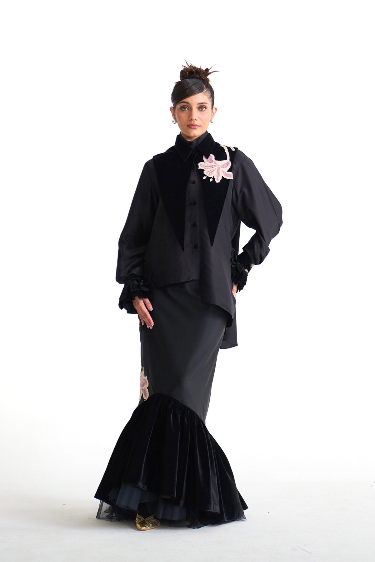 Pearl lily overlap shirt with velvet collar