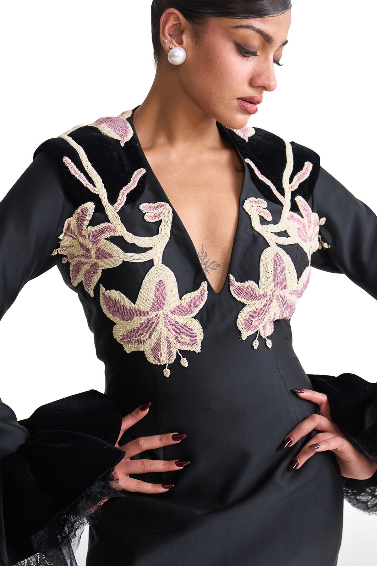 Pearl lily bodycon fish cut dress