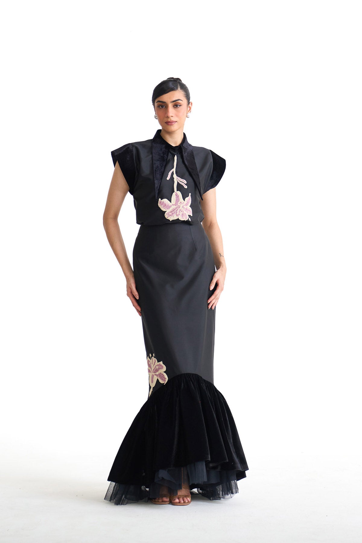 Pearl lily pointed collar shirt