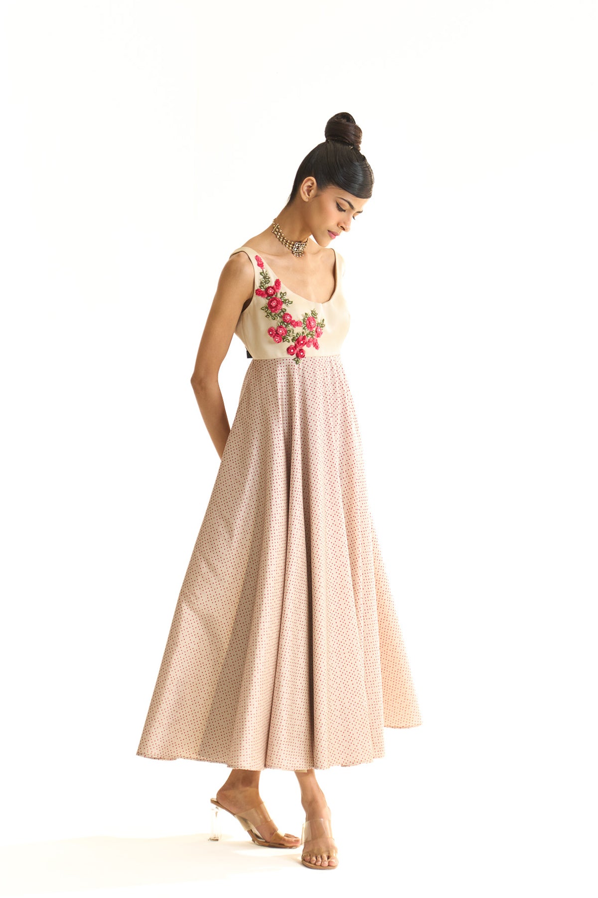 Spaghetti dress with bow