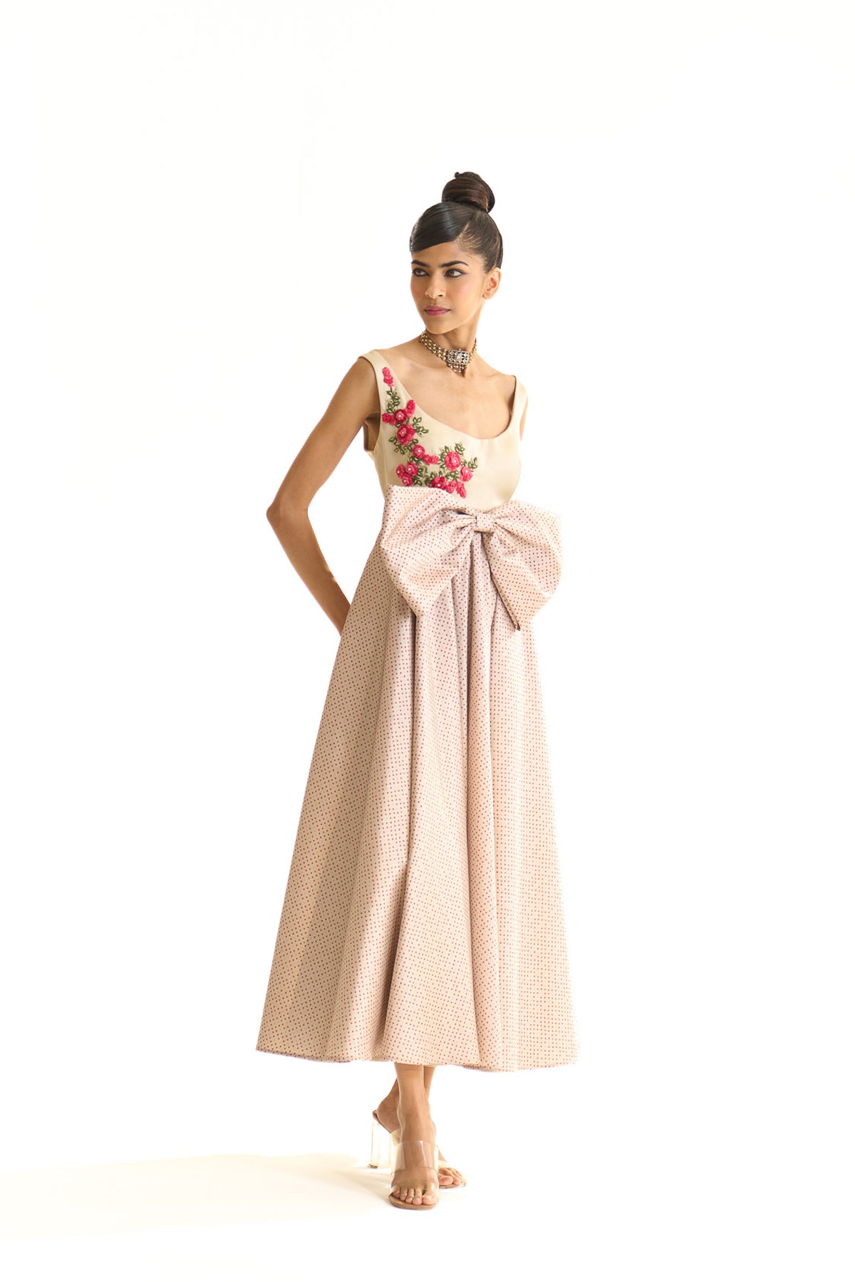 Spaghetti dress with bow