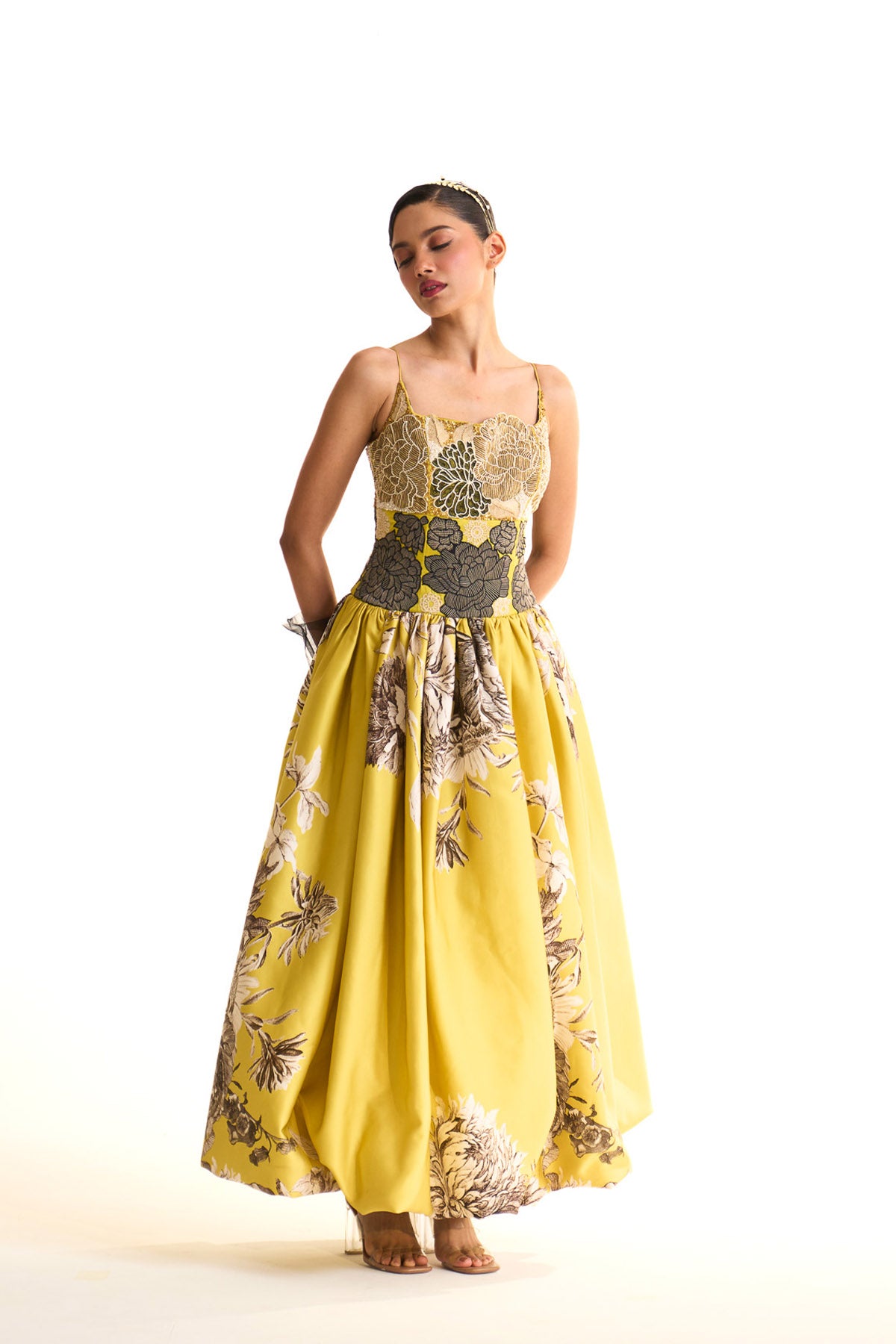 Black iris balloon dress