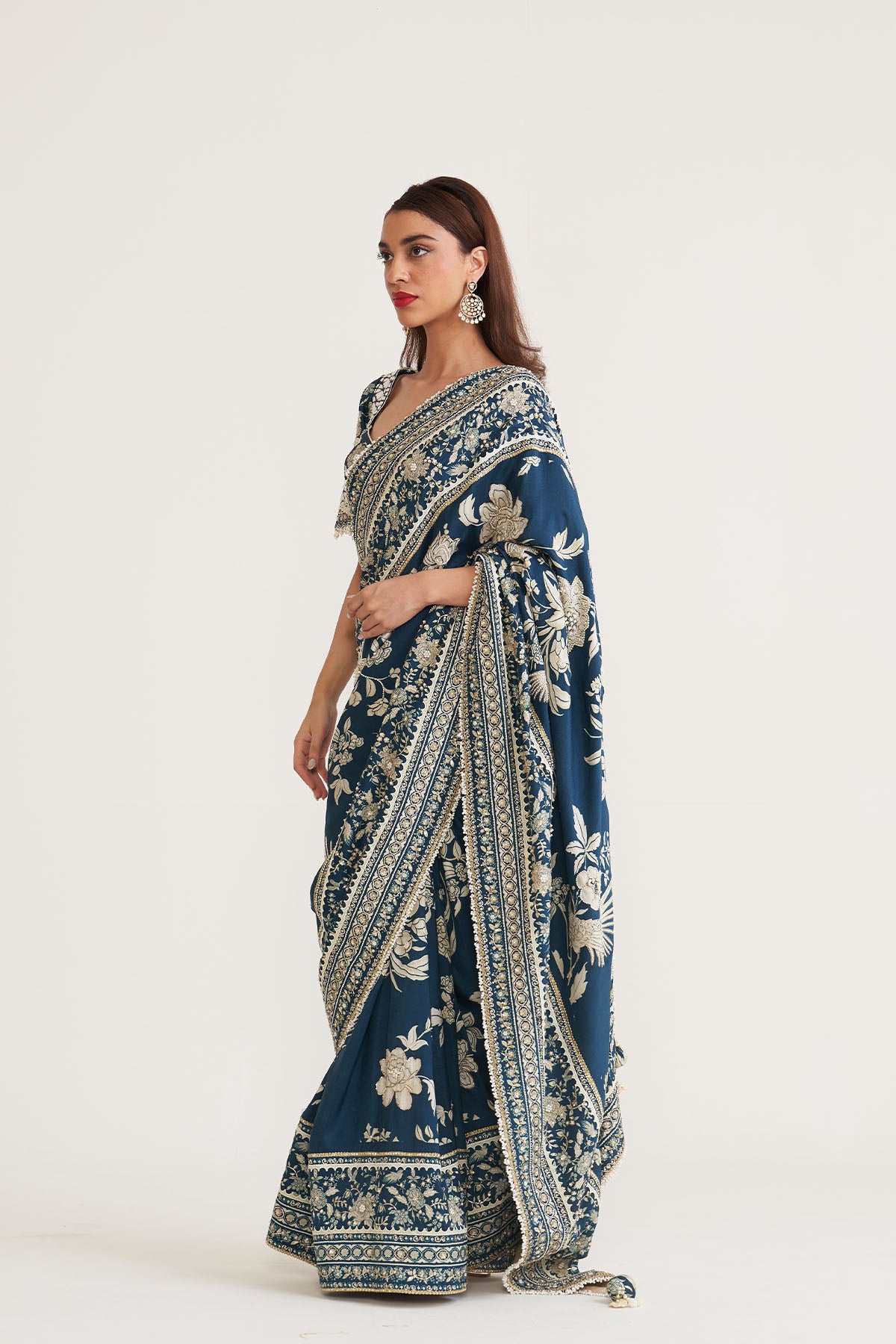 Aasmani noor parsi saree