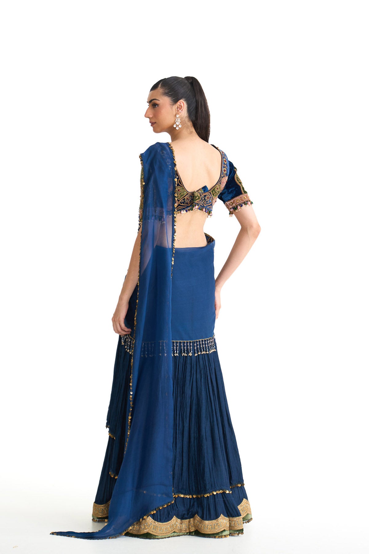 Royal vintage crinckle saree set