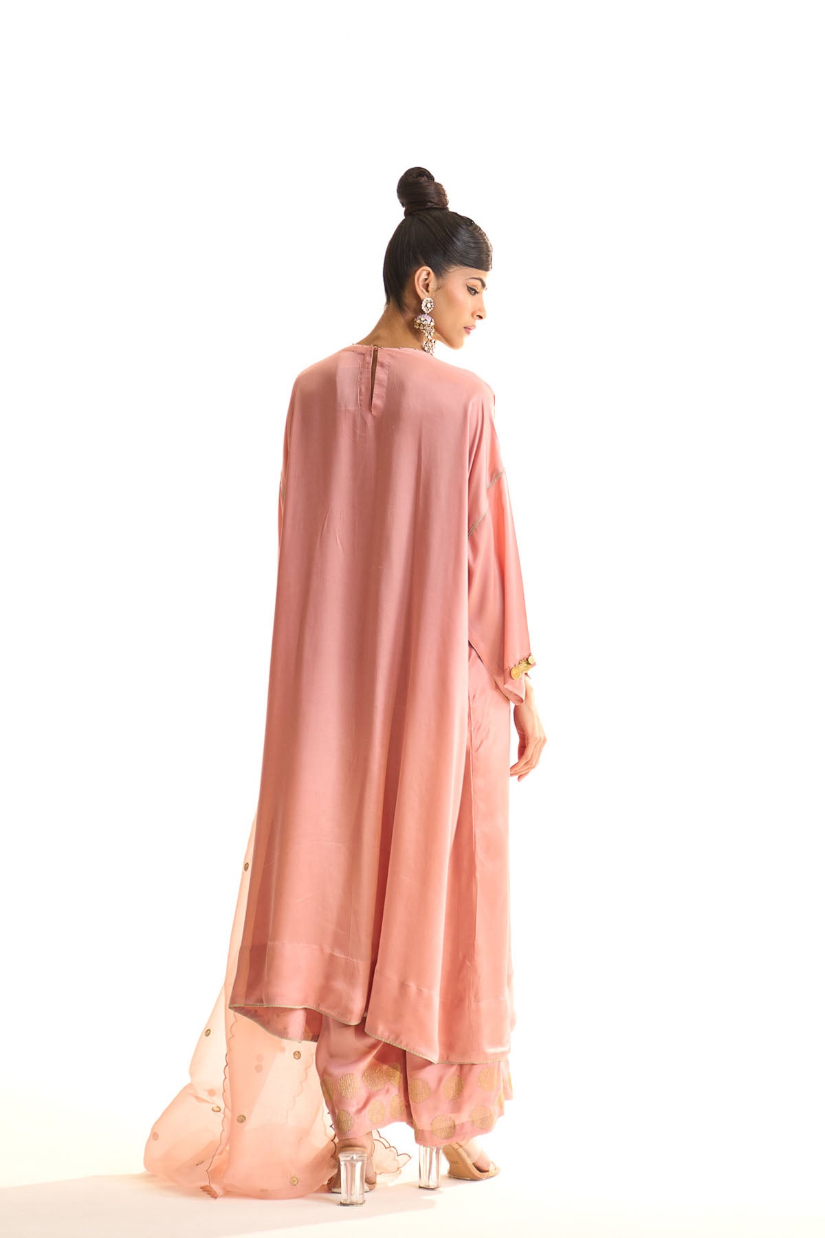 Summer mist Pink Applique circle kurta set