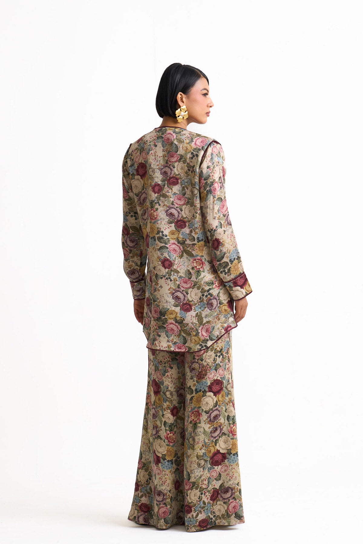 Vintage romance high low shirt