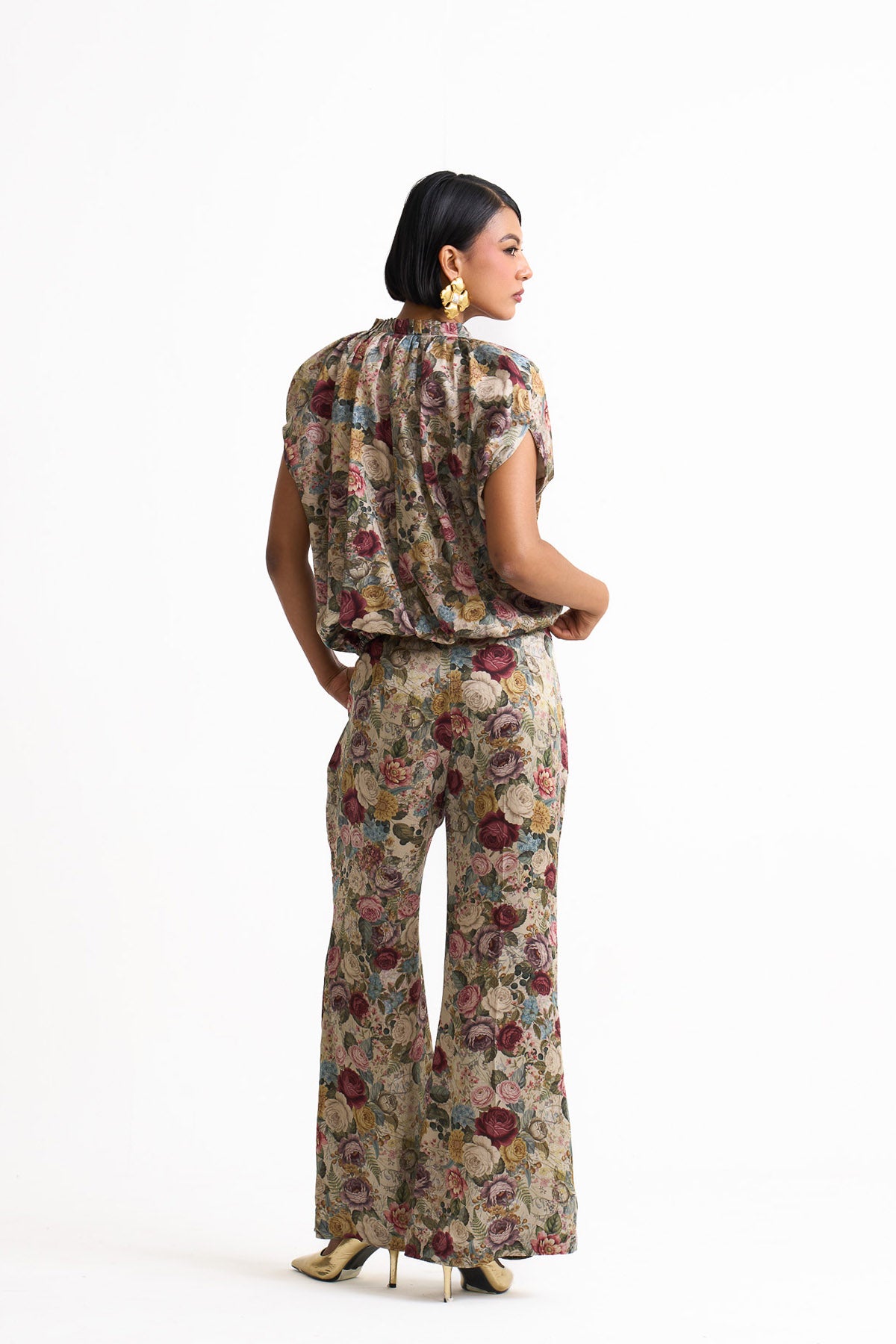 Vintage romance bow top