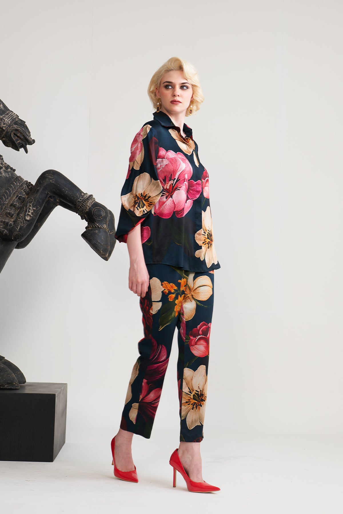 Shirt with sleeve detail