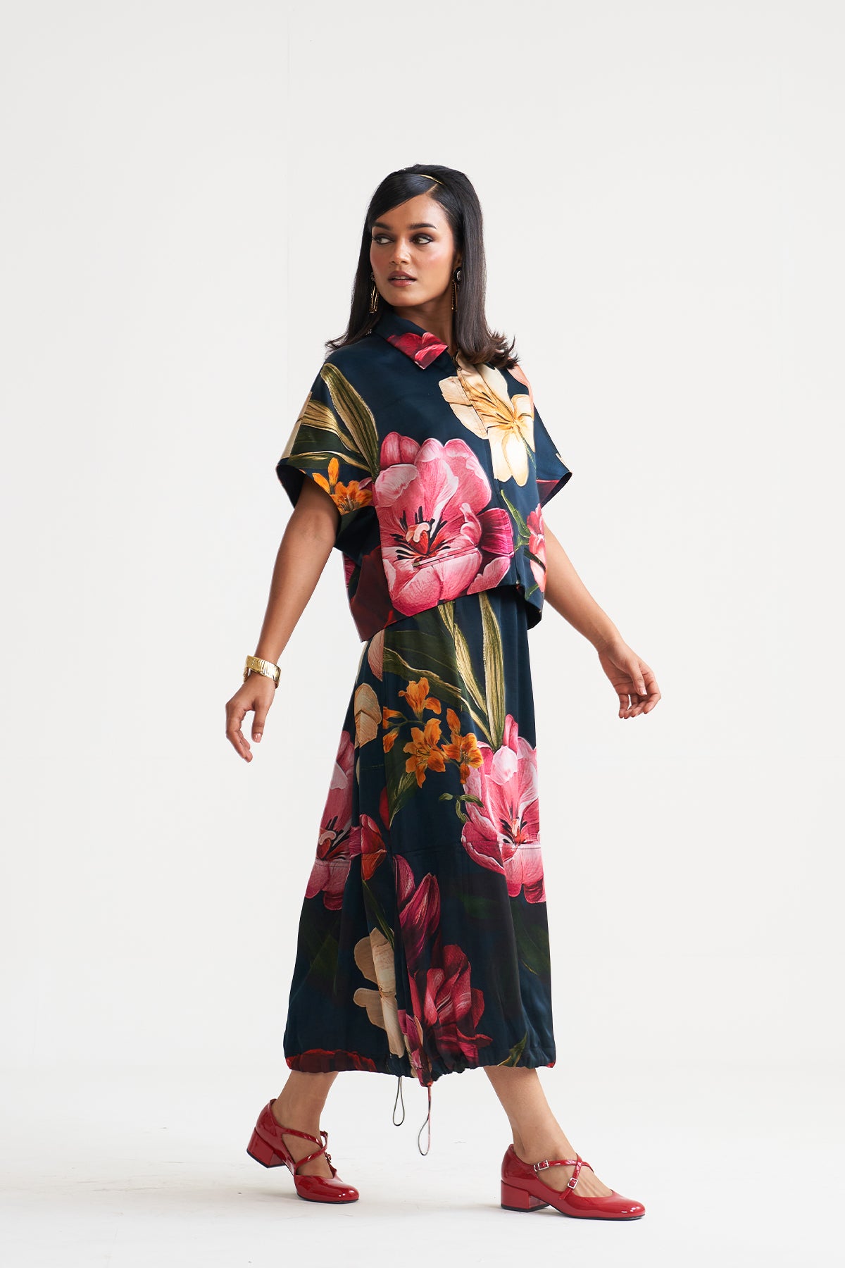 Bottom gather detail skirt