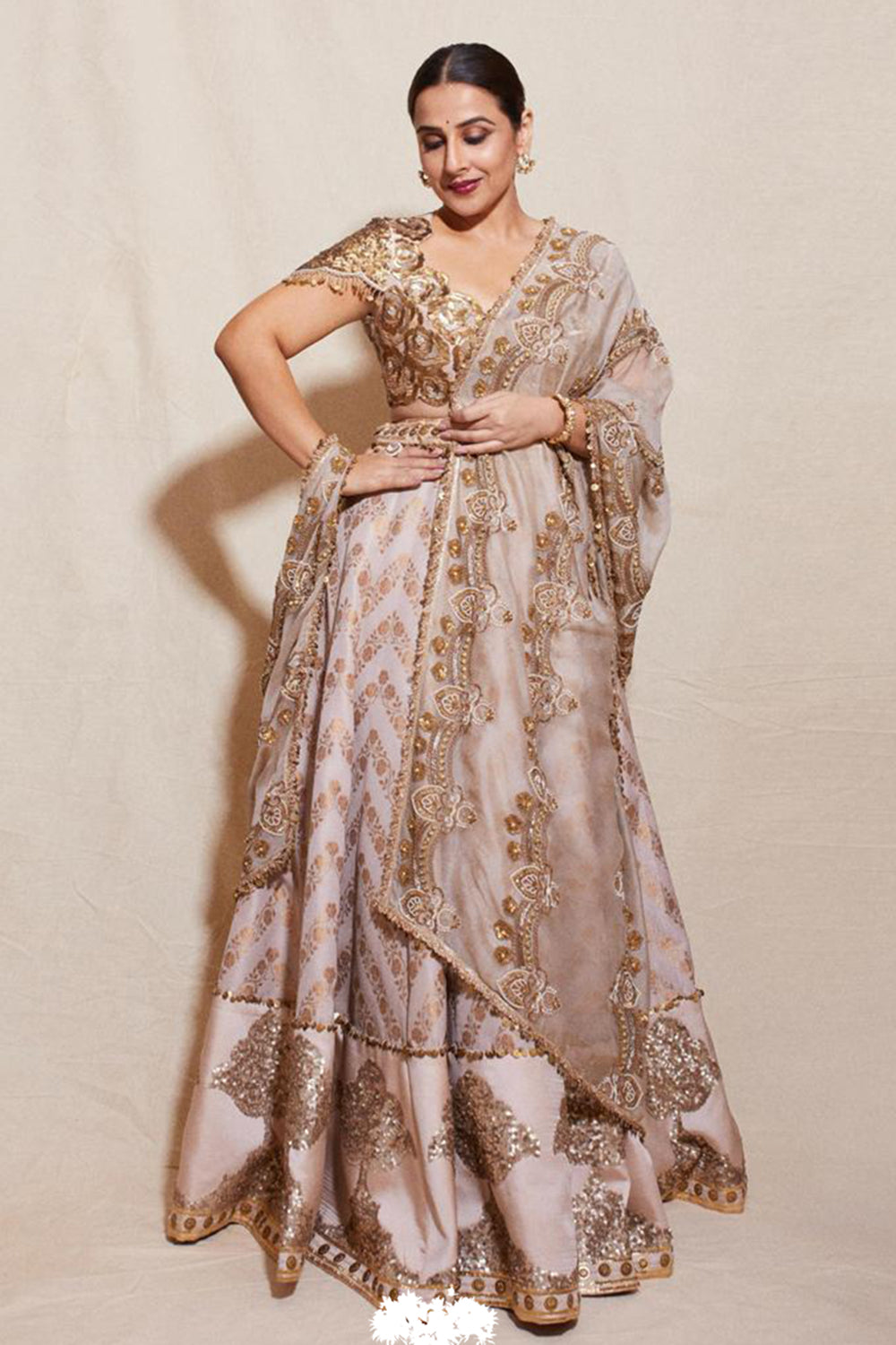 Vidya Balan in Banarsi tulip border lehenga