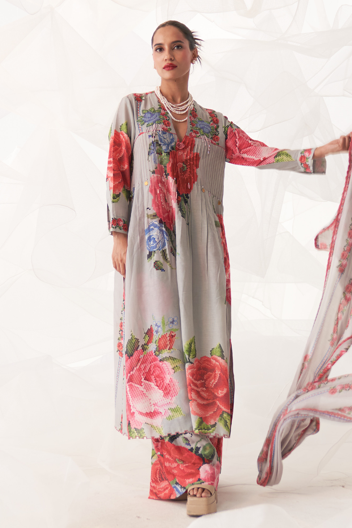 FLORAL PINTUCK KURTA SET