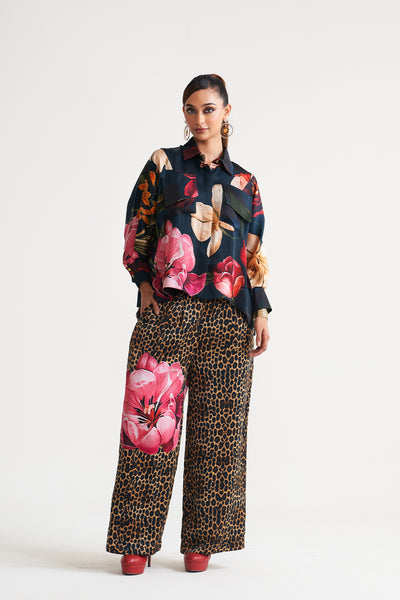 Wild rosette Patch pocket shirt