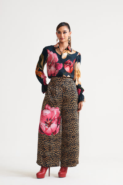 Wild rosette Palazzo