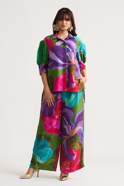Painted petals Box yoke pleated shirt
