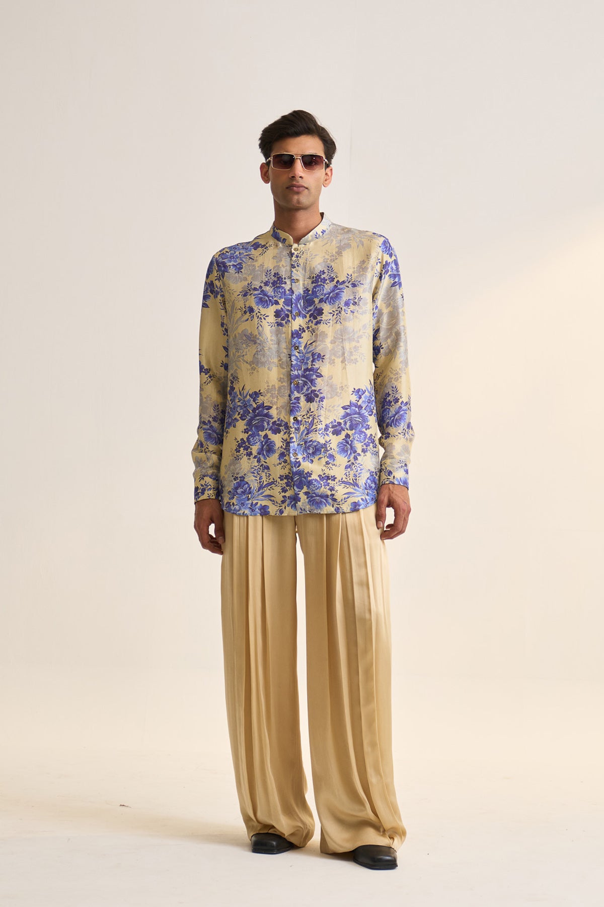 Pleated balloon pants