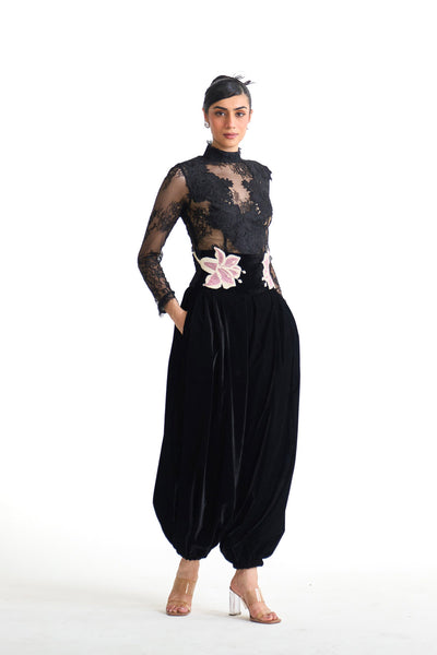 Pearl lily balloon pants