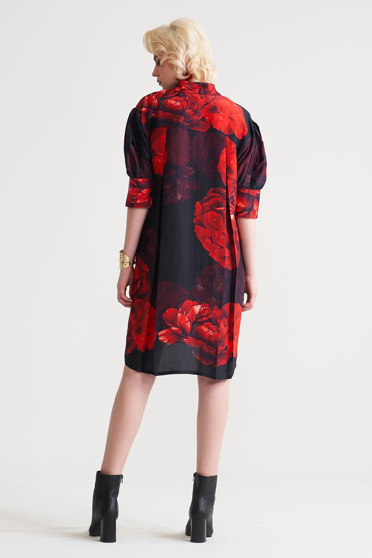 Box yoke pleated dress