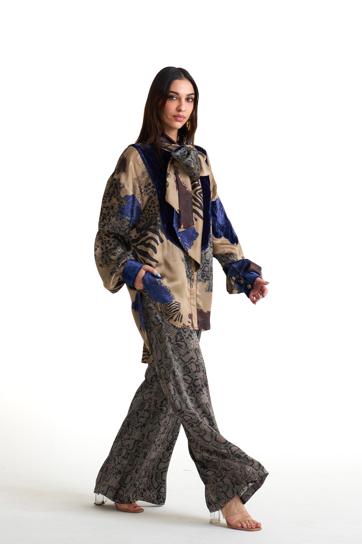 Desert safari yoke detail shirt
