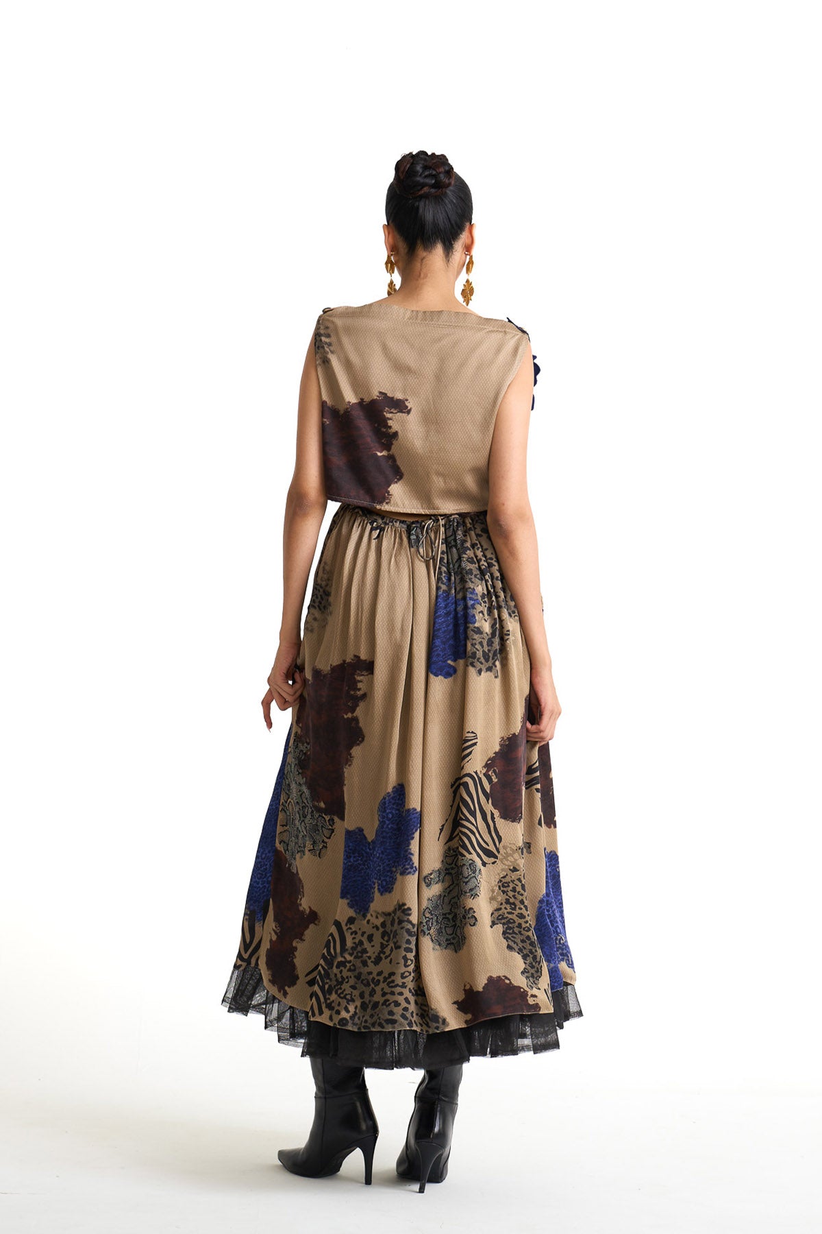 Desert safari back open skirt dress