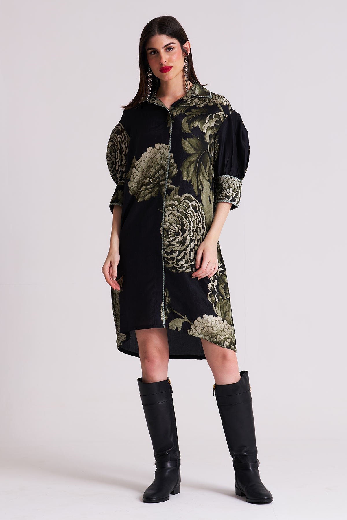 Box yoke pleated dress