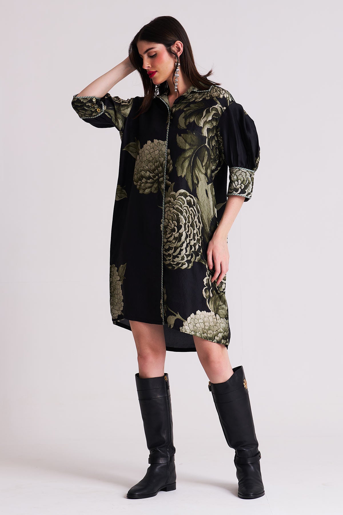 Box yoke pleated dress