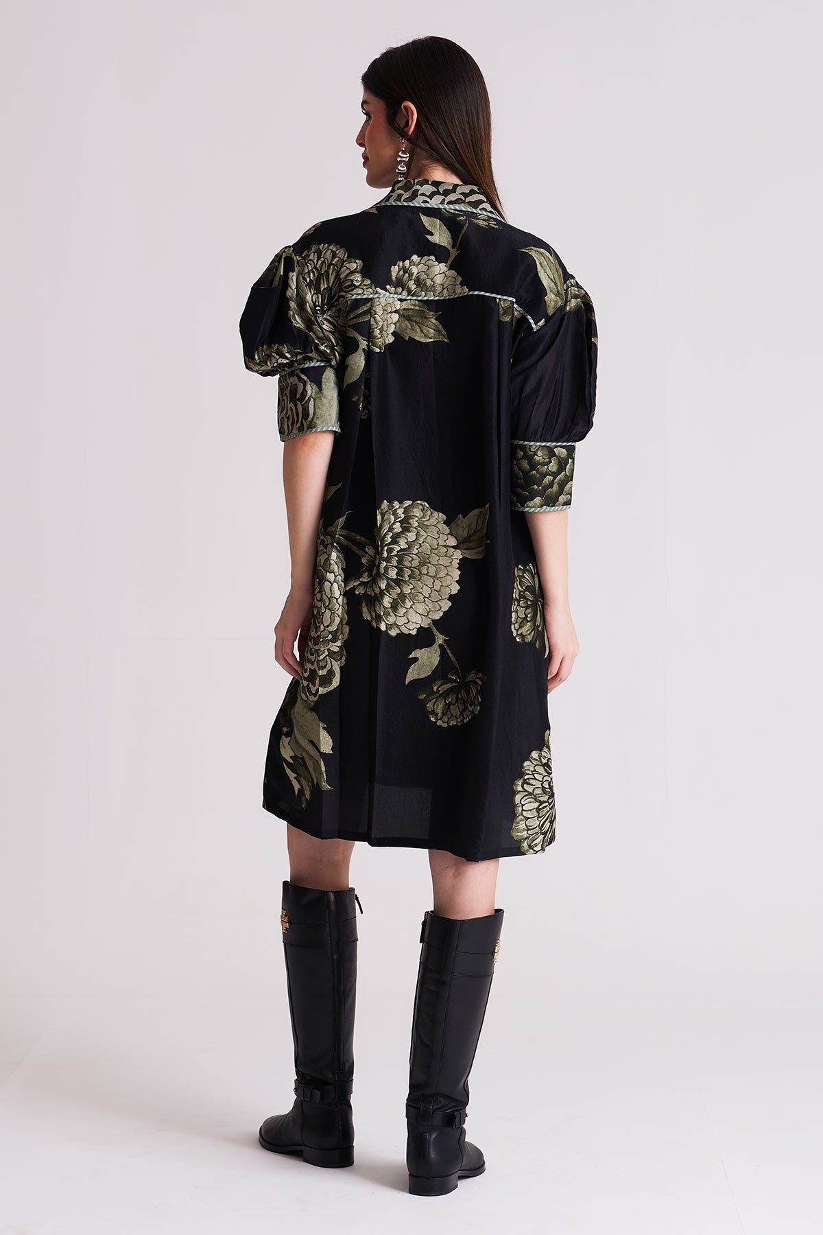 Box yoke pleated dress
