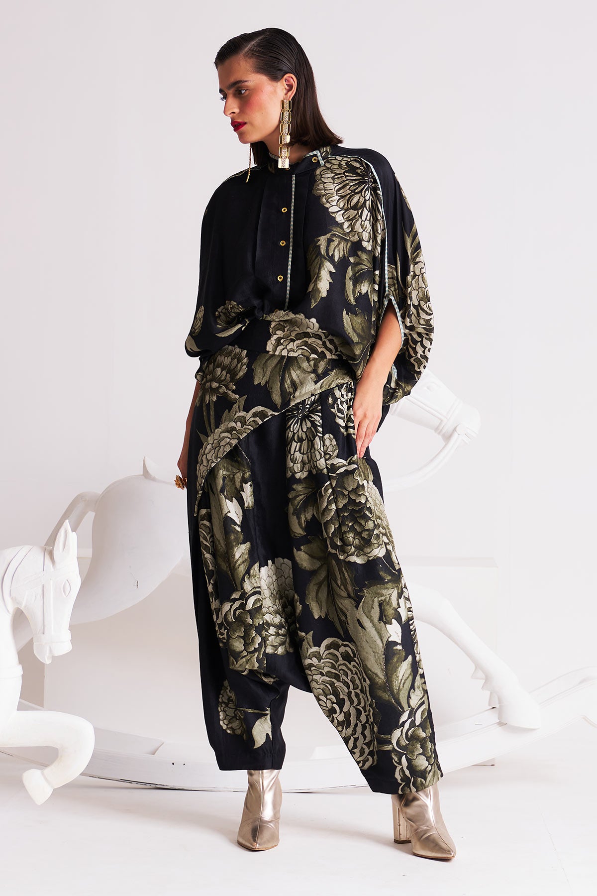 Black floral Harrom pants