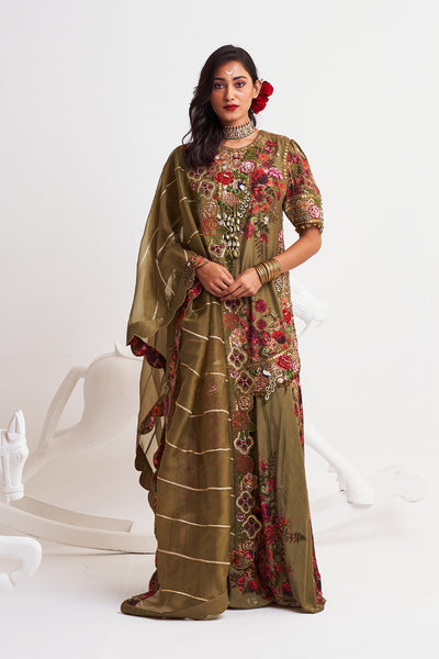 Festive bloom Cut to cut suit