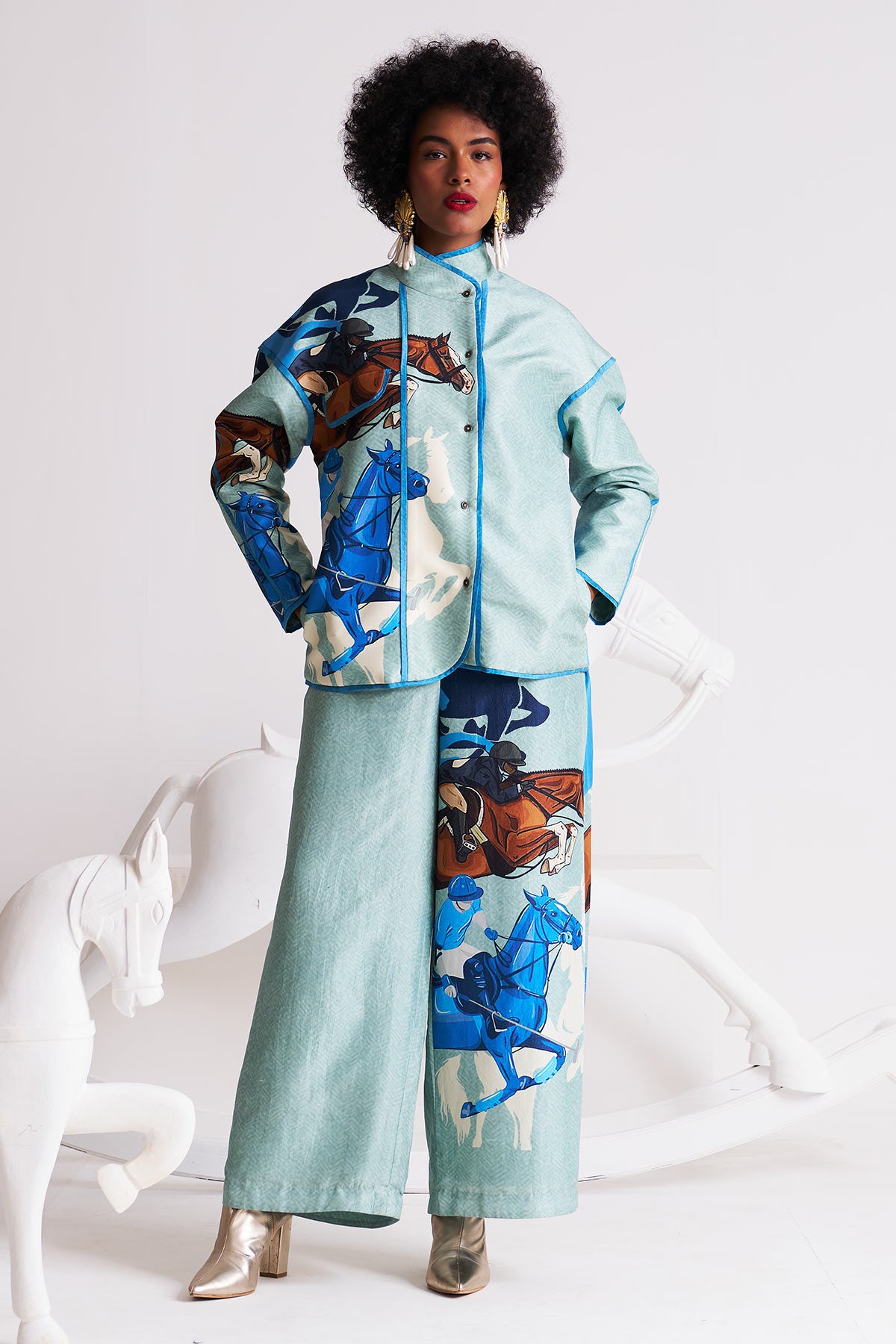Derby Piping detail coat