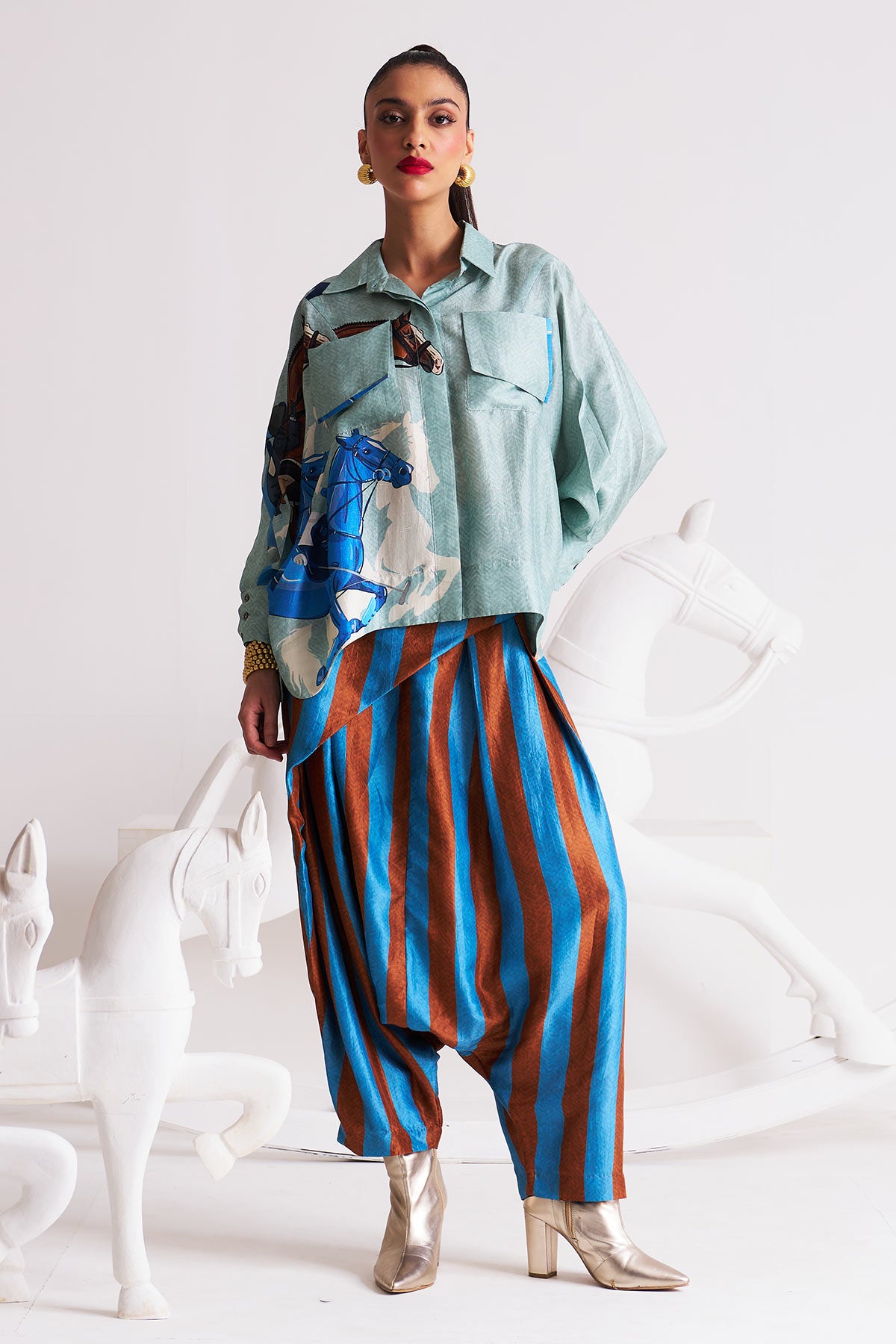 Patch pocket shirt with harrom pants
