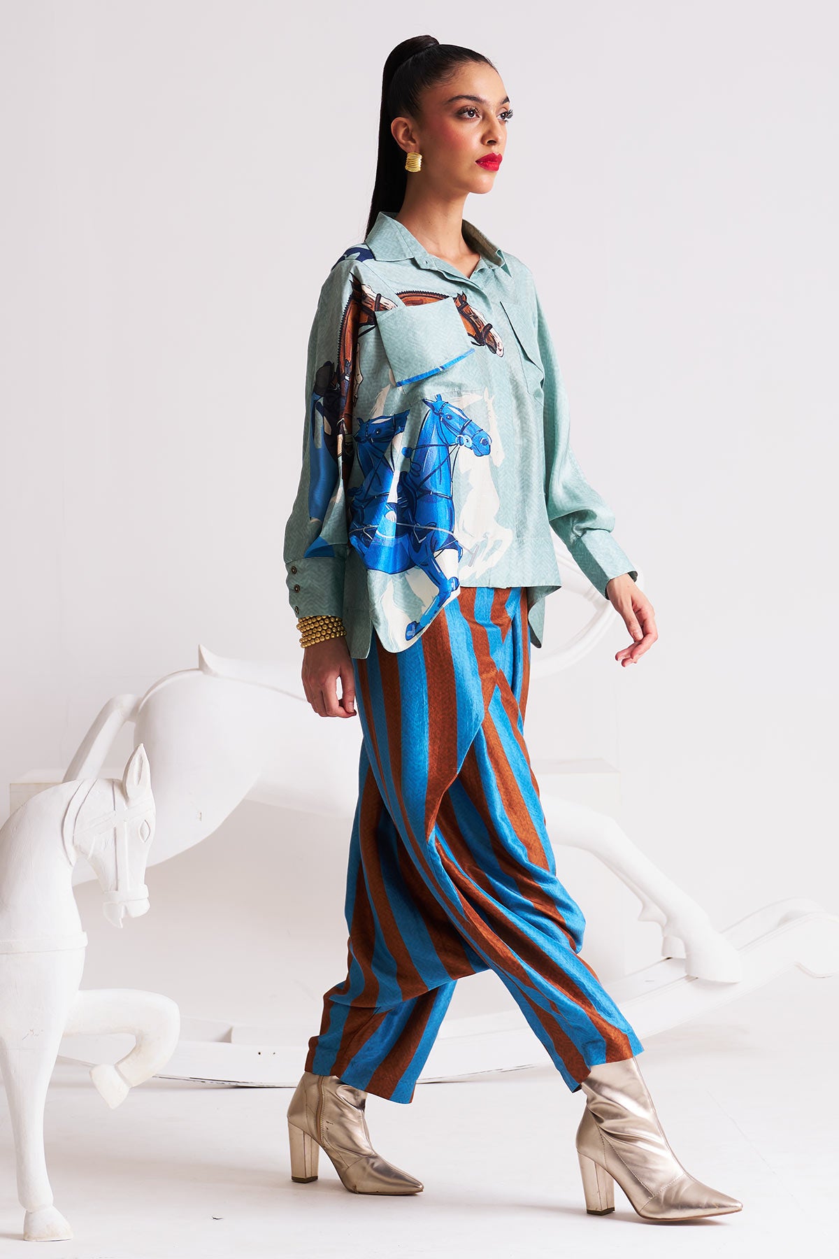 Patch pocket shirt with harrom pants
