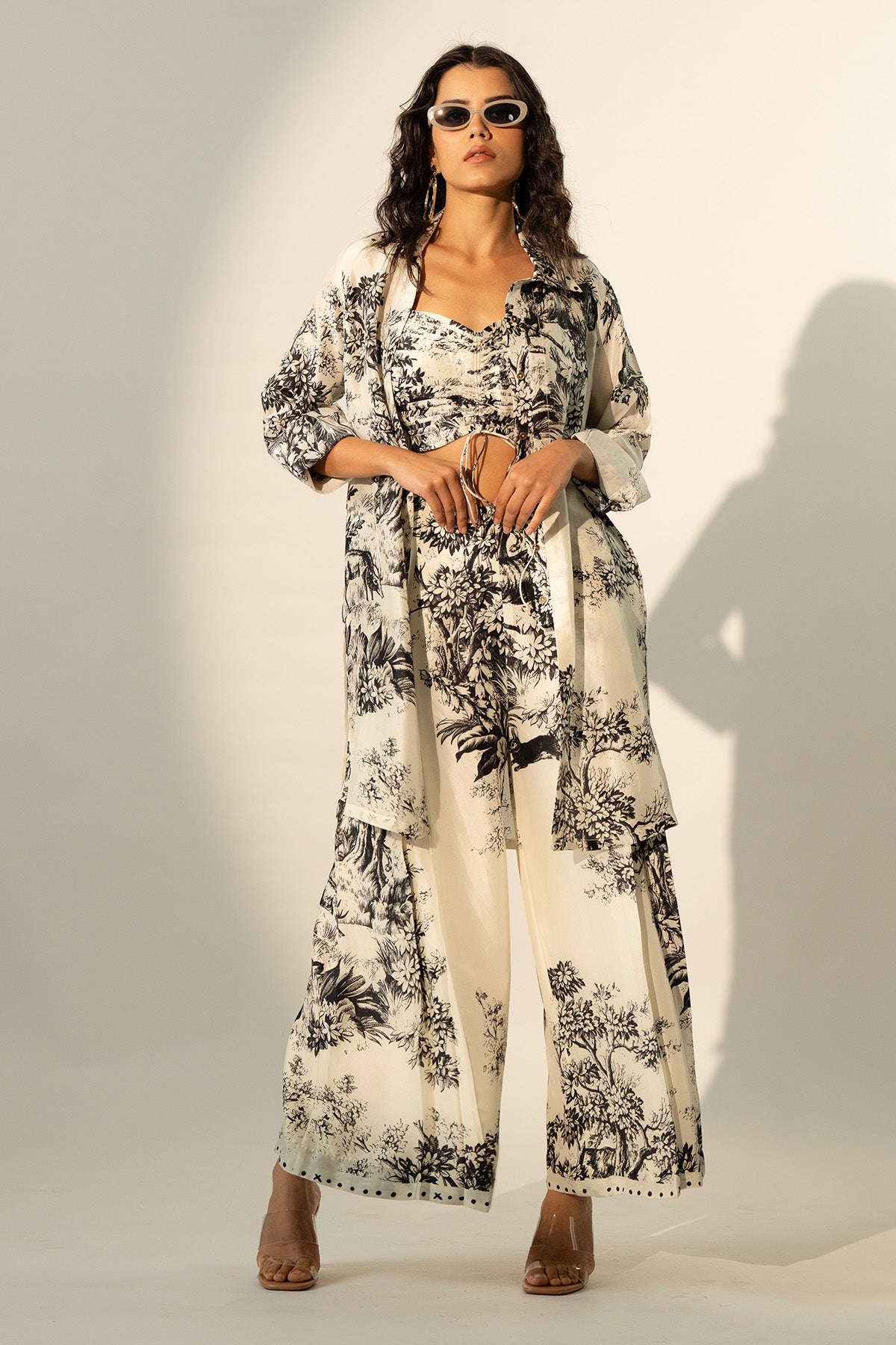 FRONT PLEATED PANTS