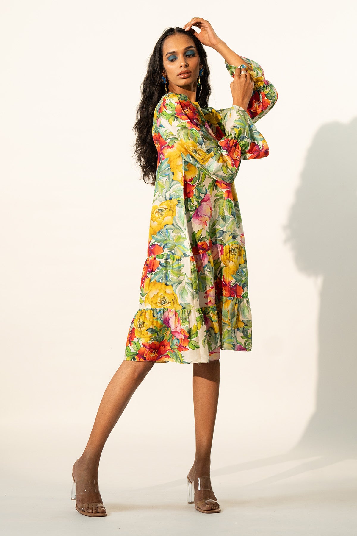 BACK OPEN GATHERED DRESS