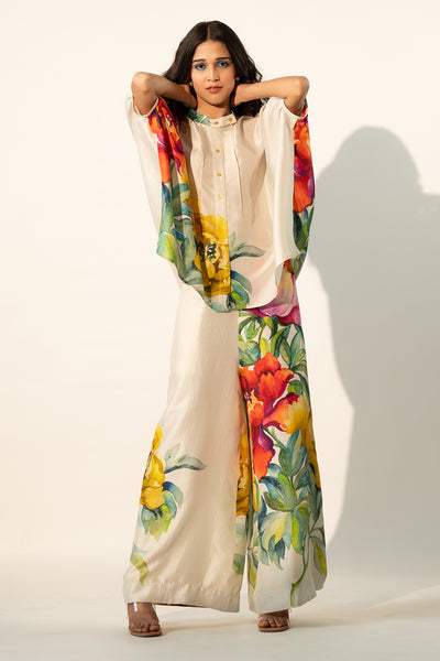 WILDERNESS BAND COLLAR TOP