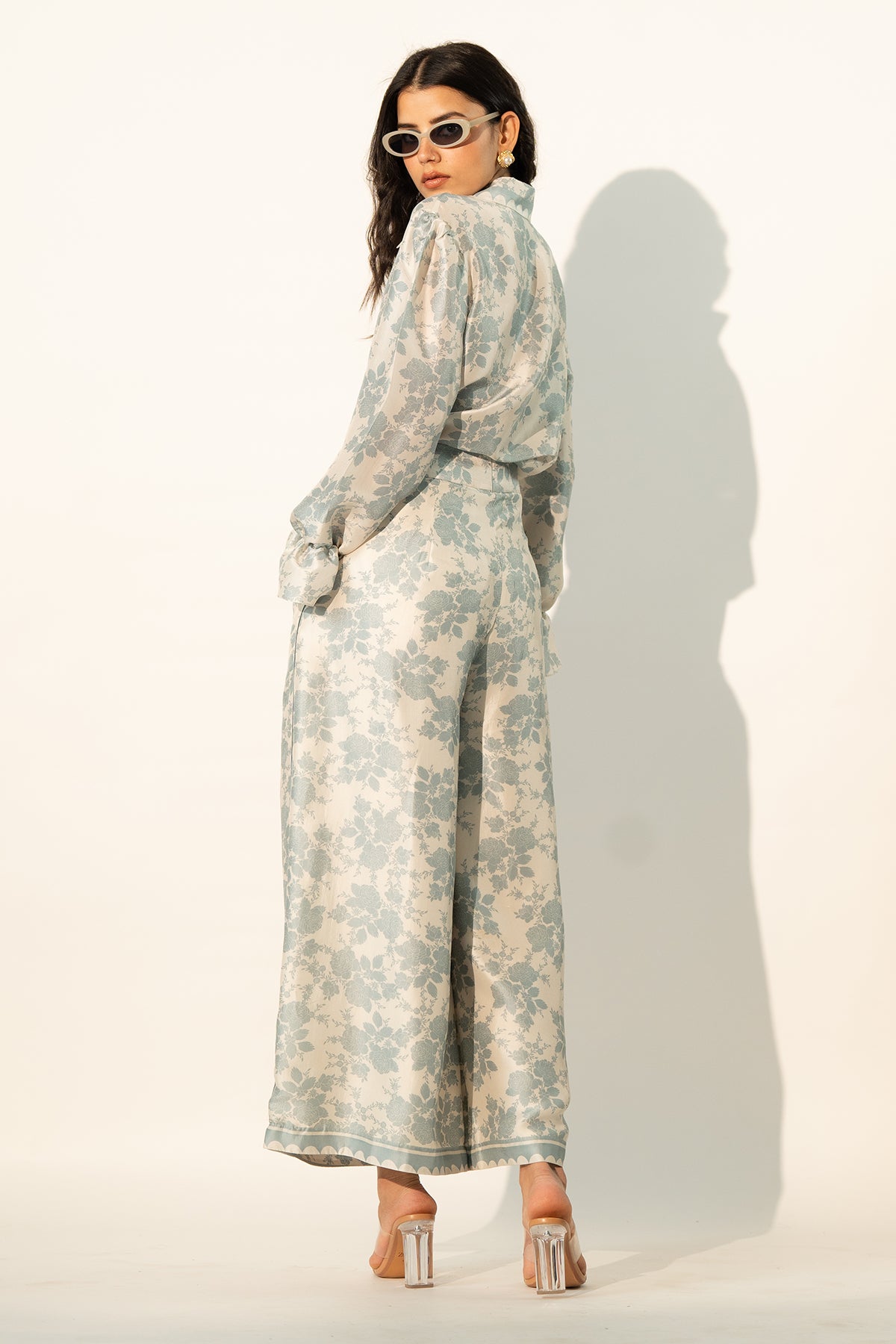 PUFF SLEEVES SHIRT