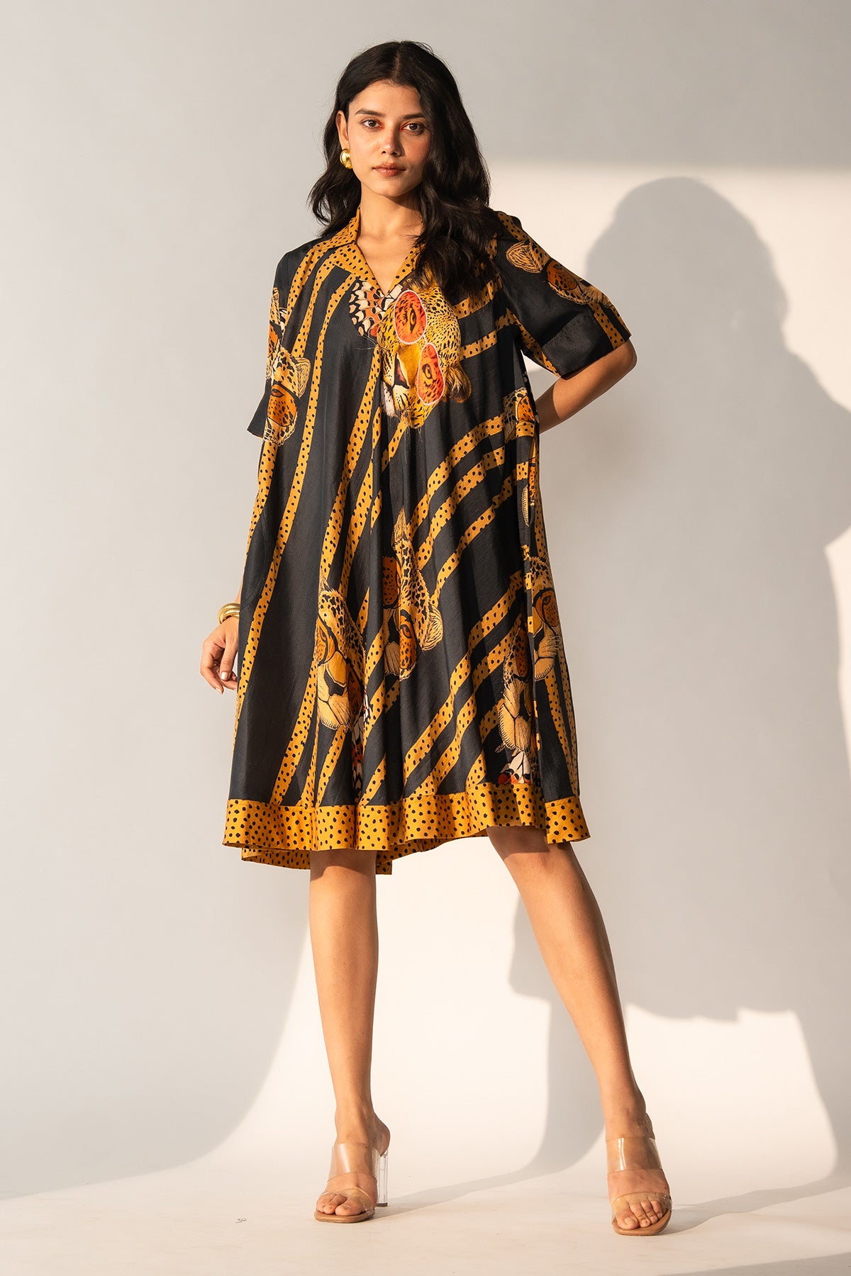 V NECK A LINE DRESS WITH PATCH POCKET