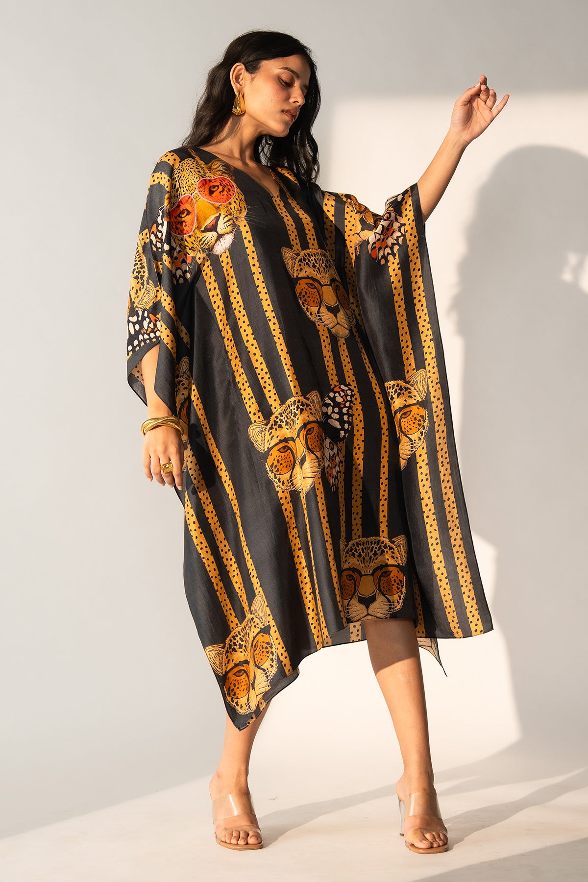 V NECK KAFTAN