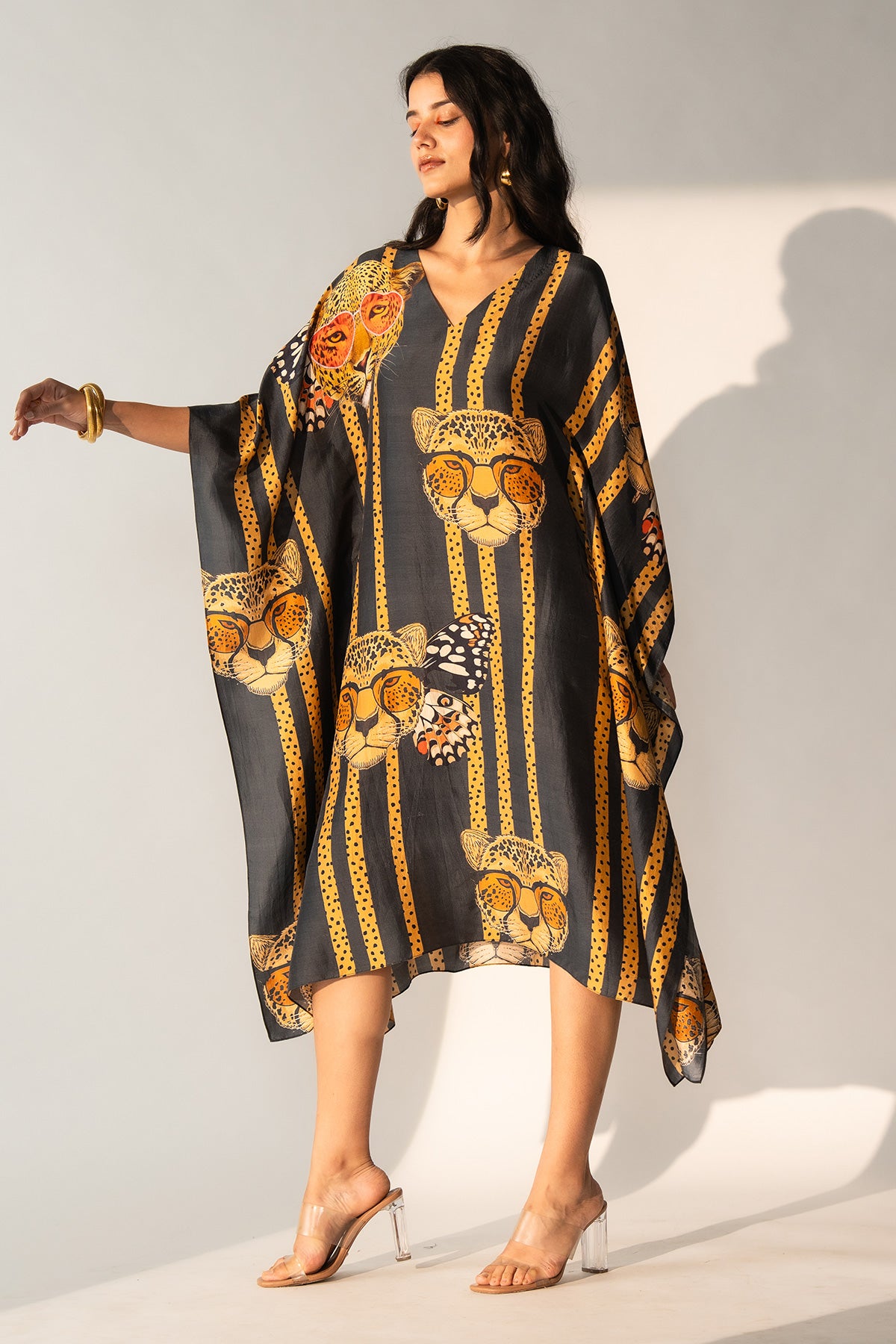 V NECK KAFTAN